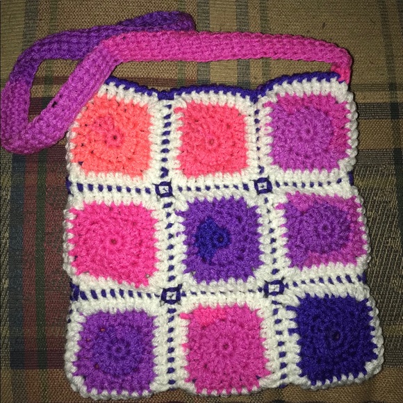 Granny Bag in “Petunia” - Picture 2 of 3